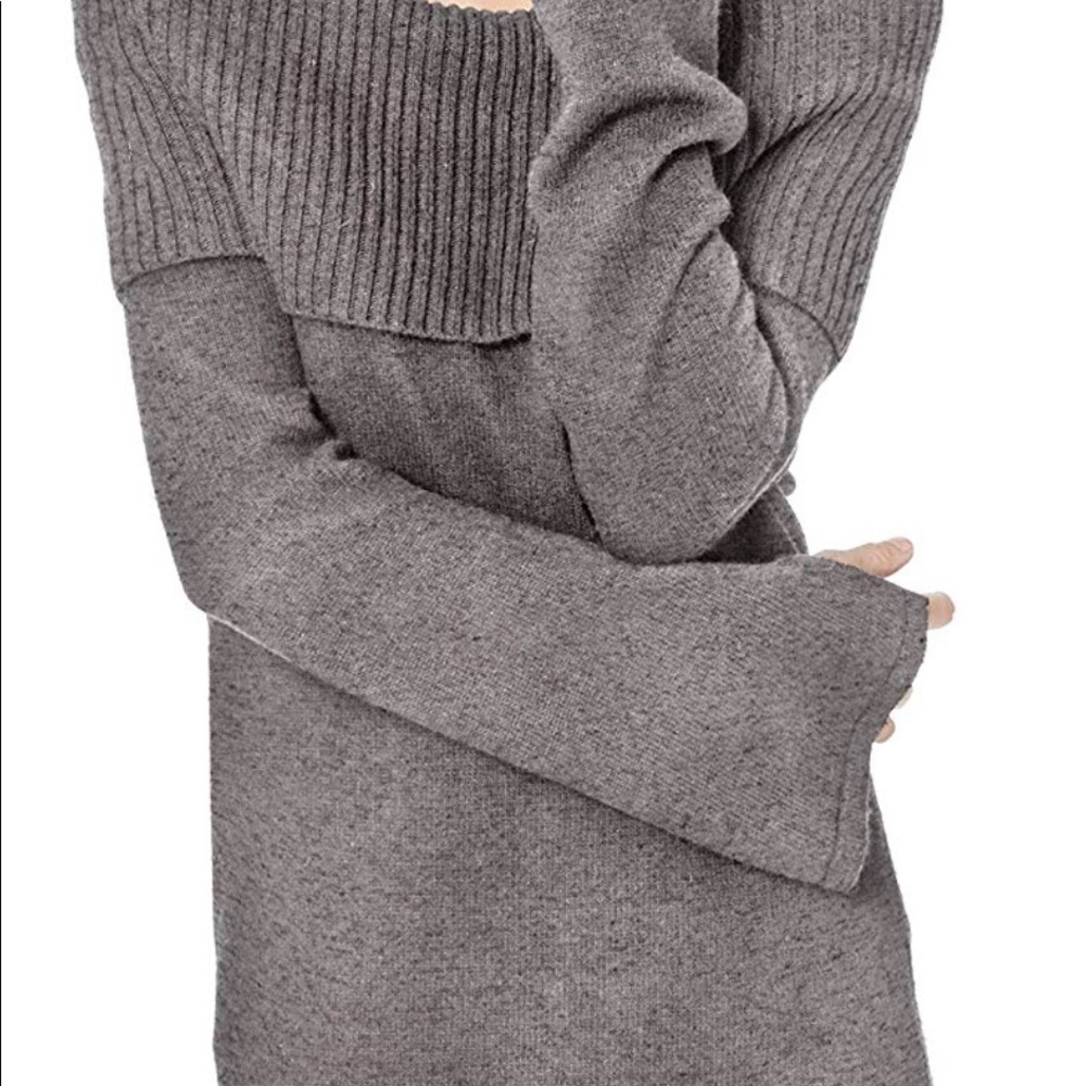 UGG Rhodyn Angora Grey Sweater Women’s L - Picture 7 of 8